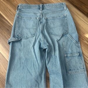 Abercrombie & Fitch 90s Relaxed High Rise Carpenter Jeans – Size 25/0 Light Wash